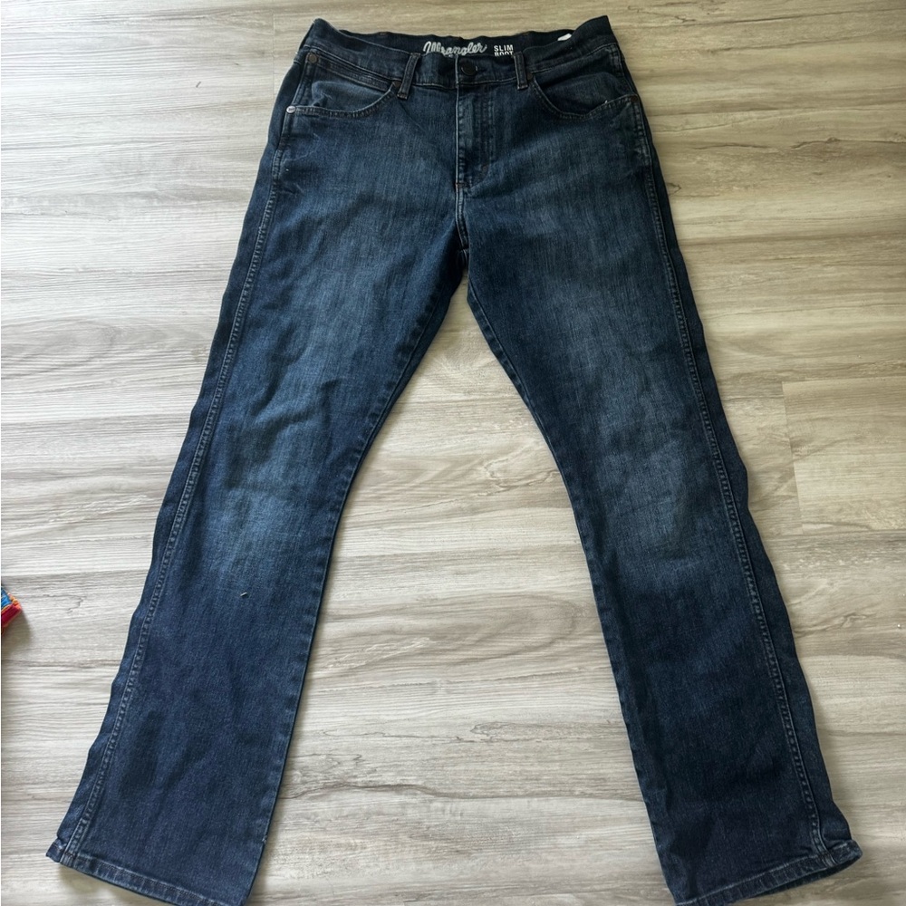 Wrangler Men's Bootcut Jeans in Dark Blue Denim